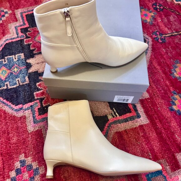 Everlane Kitten Cream Booties, NWT, Size: 7.5 - Picture 4 of 5